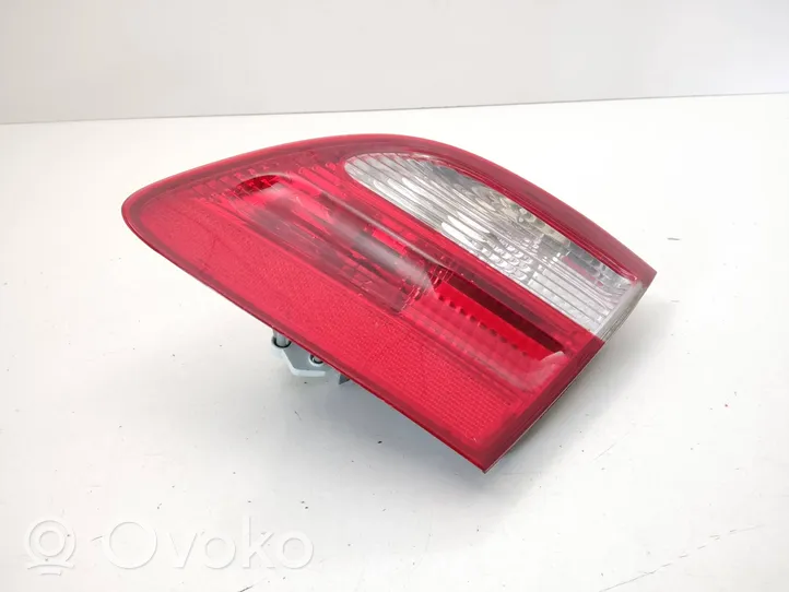 Mercedes-Benz E W211 Tailgate rear/tail lights A2118201464