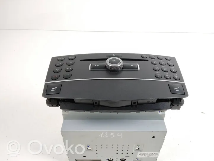 Mercedes-Benz C W204 Radio/CD/DVD/GPS-pääyksikkö A2049007202