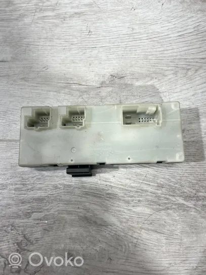 BMW 5 G30 G31 Sterownik / Moduł elektrycznej klapy tylnej / bagażnika 7481045