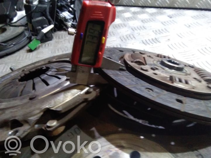 90400169 Opel Astra G Clutch set kit, 30.00 € RRR