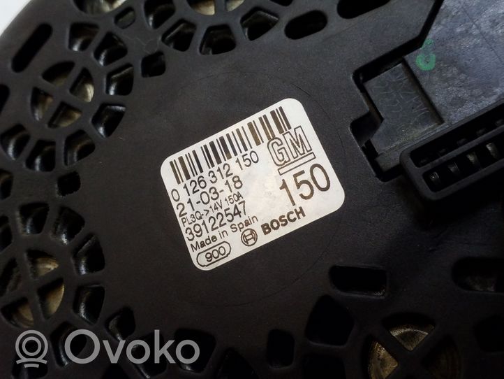 Opel Insignia B Alternator 39122547