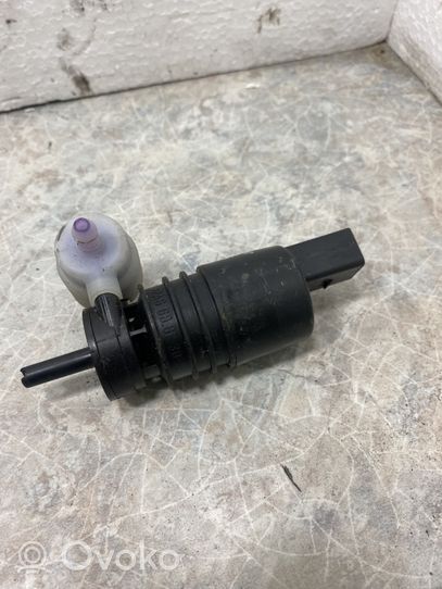 BMW i3 Windscreen/windshield washer pump 8377987