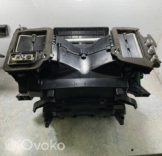 BMW 5 E60 E61 Salono oro mazgo komplektas 9178311