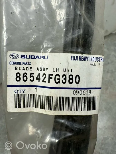 Subaru Impreza III Aizmugurējā loga tīrītāja kājiņa 86542FG380