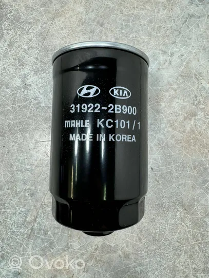 Hyundai i40 Filtro carburante 319222B900