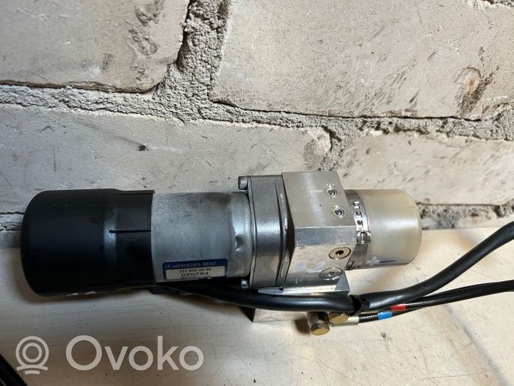 Mercedes-Benz E W211 Avattavan katon hydraulipumppu 2118000048