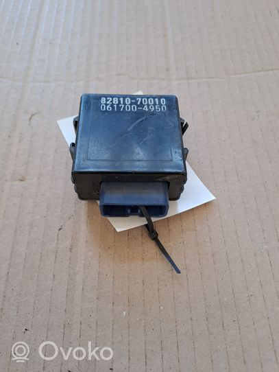 Toyota Corolla Verso E121 Day light relay 8264212050