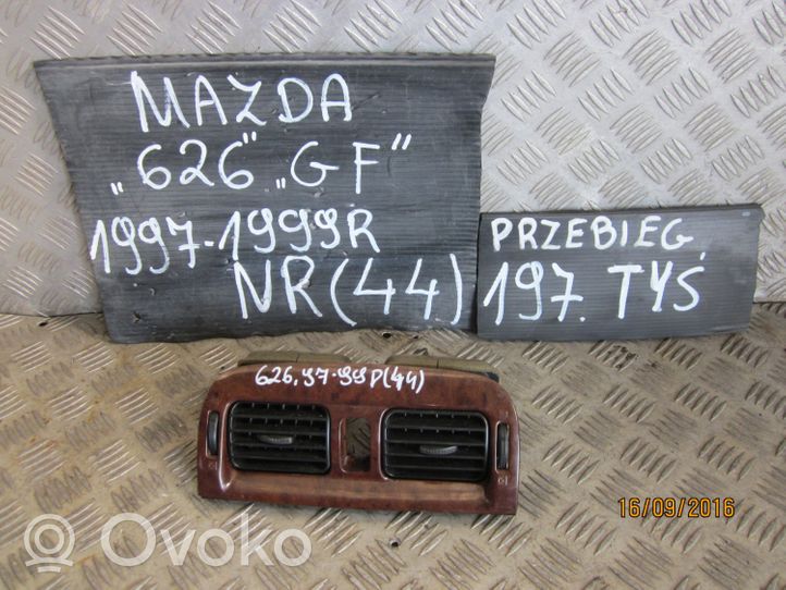 Mazda 626 Griglia di ventilazione centrale cruscotto 