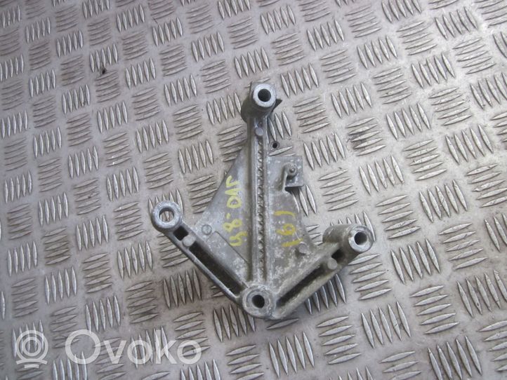 Renault Kangoo I Gearbox mounting bracket 