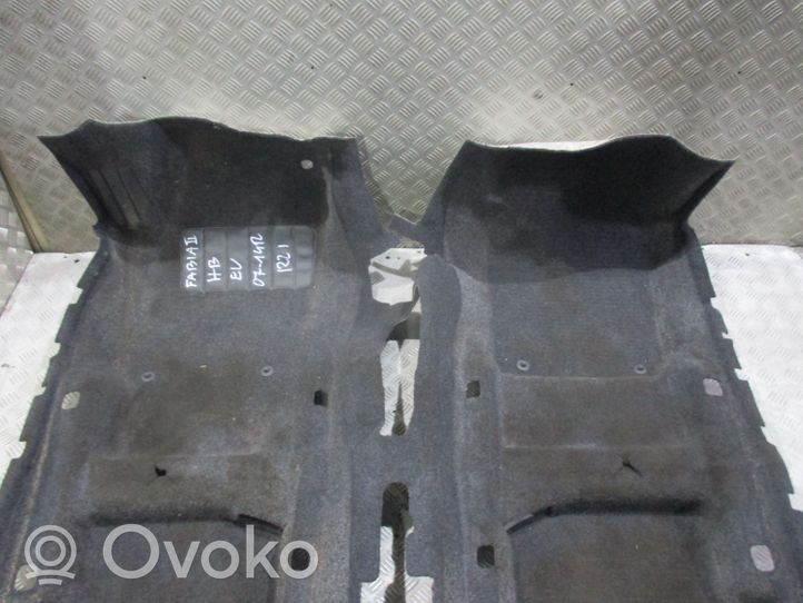 Skoda Fabia Mk2 (5J) Wykładzina podłogowa przednia 