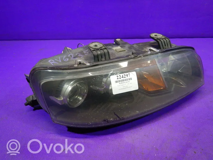 Fiat Punto (188) Faro/fanale 89100448