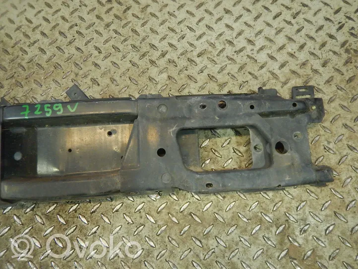 Volkswagen Golf III Front bumper support beam 