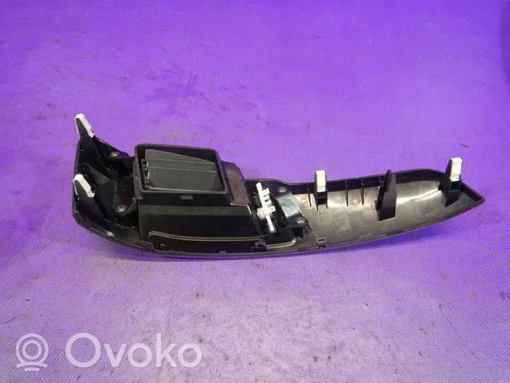 KIA Venga Lango oro grotelės 84775-1P000