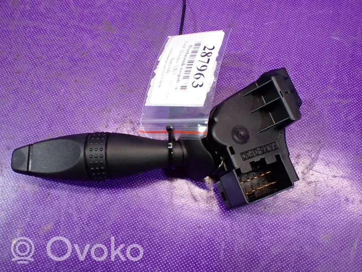 Ford Mondeo Mk III Wiper turn signal indicator stalk/switch 1S7T17A553DD