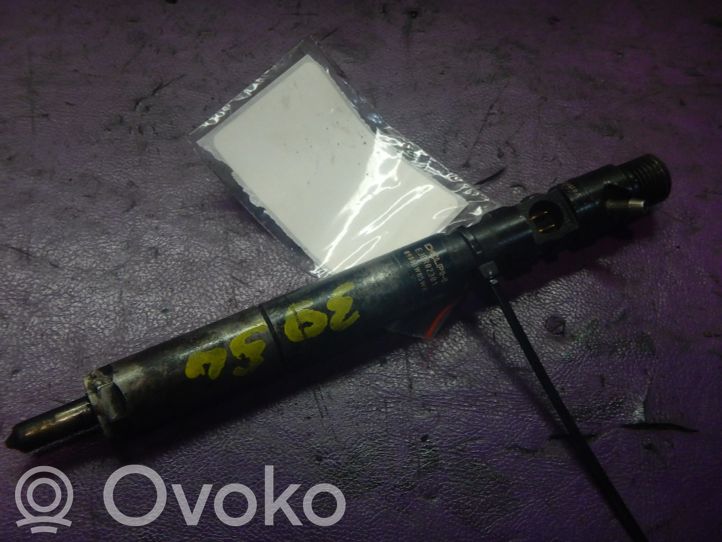 KIA Carnival Fuel injector, 75.98 € RRR