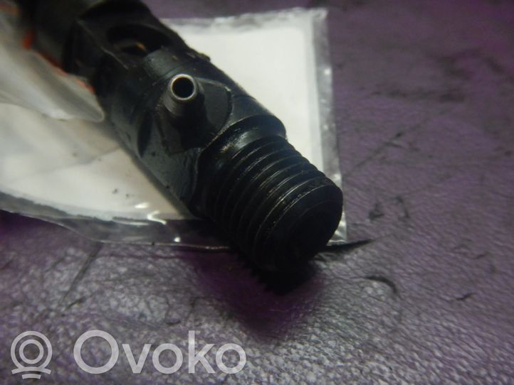 KIA Carnival Fuel injector, 75.98 € RRR