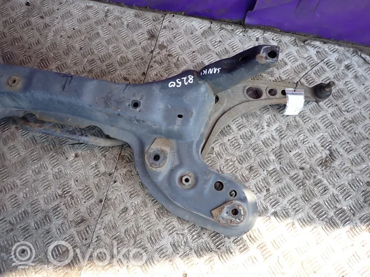 Fiat Punto (188) Sottotelaio anteriore 