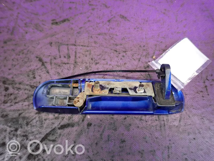 Mitsubishi Colt CZ3 Przycisk otwierania klapy bagażnika 