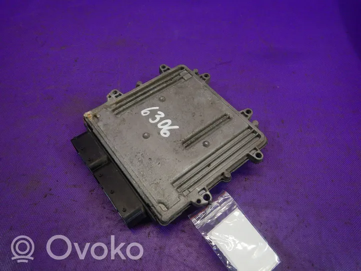 Mitsubishi Colt Unité de commande, module ECU de moteur PMN902175