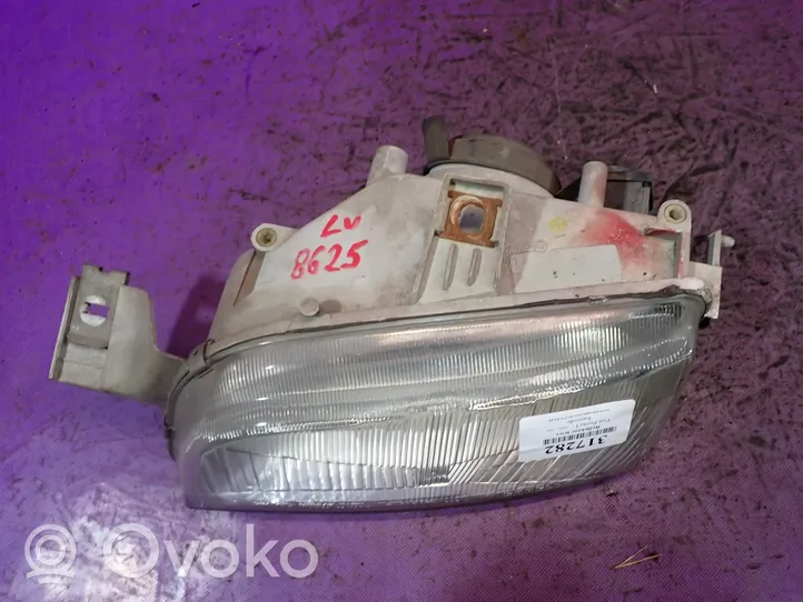 Fiat Punto (176) Lampa przednia 36470748