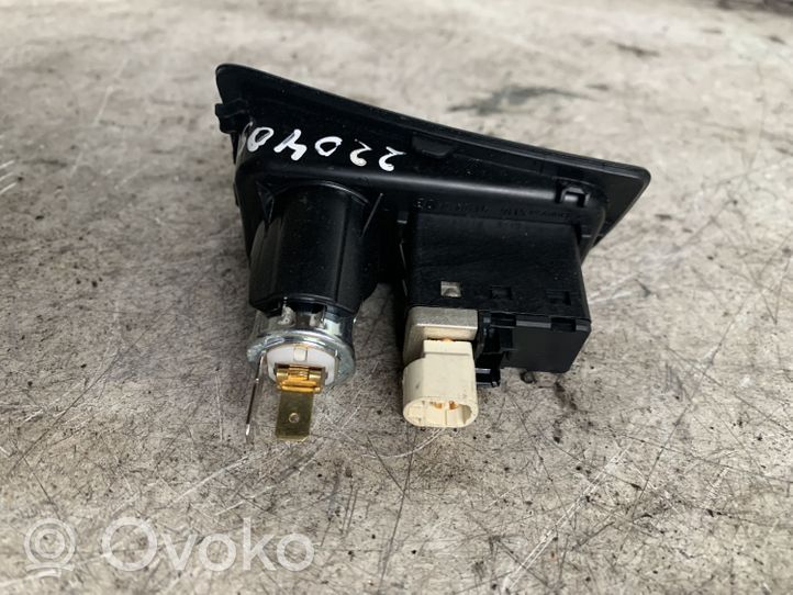 BMW 1 E81 E87 USB jungtis 912965102