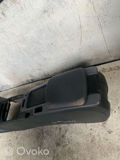 Volvo V50 Center console 