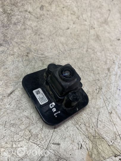 Nissan Qashqai J12 Rear bumper camera 28442