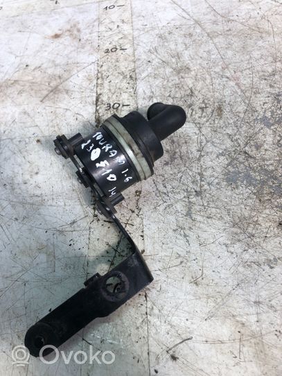 Volkswagen Touran II Pompe à eau de liquide de refroidissement 5n0965561a