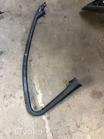 Audi A4 S4 B9 Verkleidung Türfenster Türscheibe vorne 8w0867609