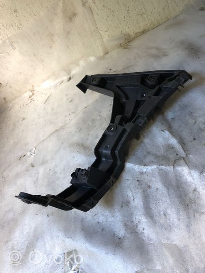 Audi Q3 8U Staffa di rinforzo montaggio del paraurti posteriore 8u0807453a