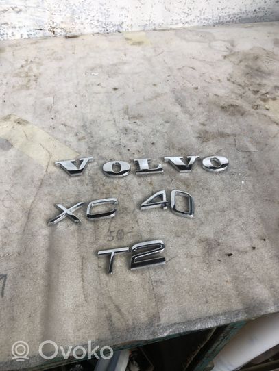 Volvo XC40 Logo/stemma case automobilistiche 