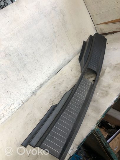 Volkswagen Touran III Trunk/boot sill cover protection 5ta863459e