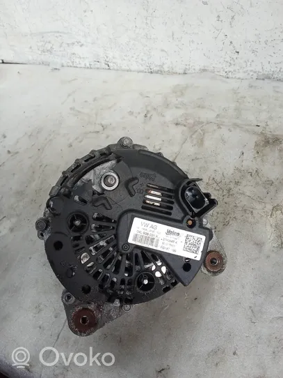 Volkswagen Touran III Generator/alternator 04l9030211k