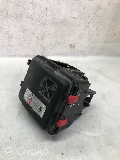 Peugeot 2008 II Fuse box set 9826717980