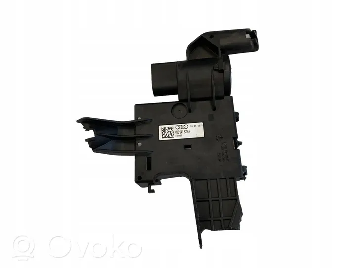 Audi Q7 4M Relé de control de corriente 4M0941823A