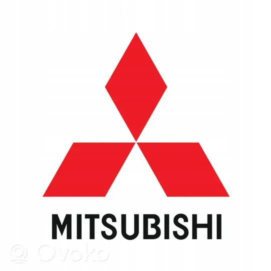 Mitsubishi Outlander Takaoven lista (muoto) 5757A410