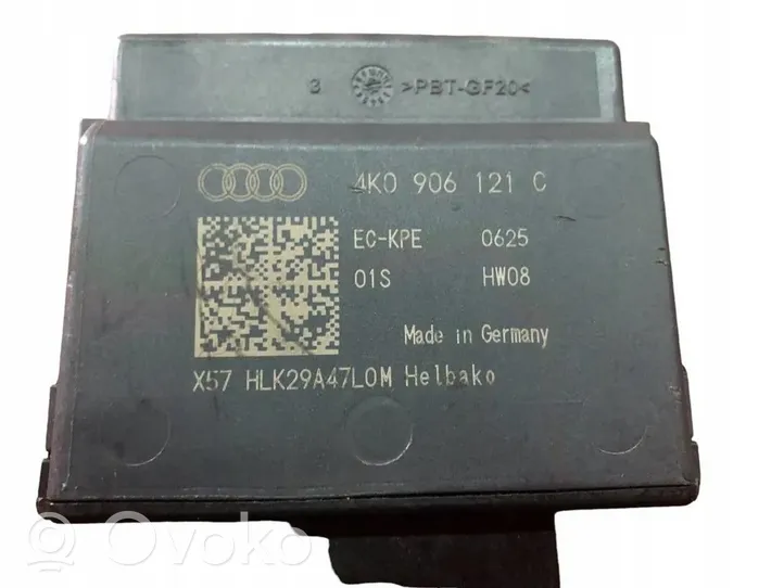 Audi A4 S4 B9 8W Polttoainepumpun rele 4K0906121C