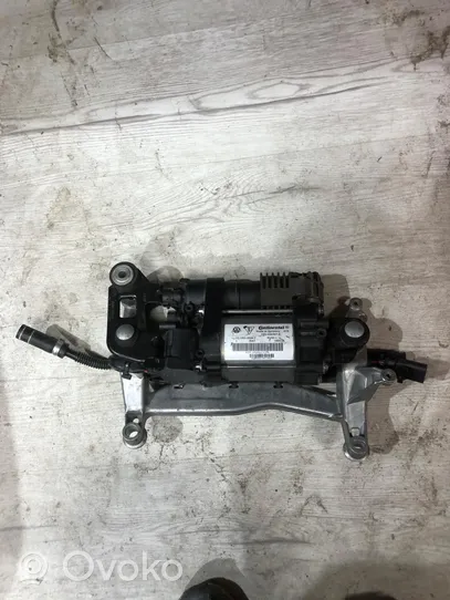 Volkswagen Touareg III Compressore/pompa sospensioni pneumatiche 7P0698007B