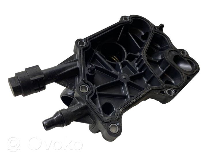 BMW 7 G11 G12 Termostat / Obudowa termostatu 8576288