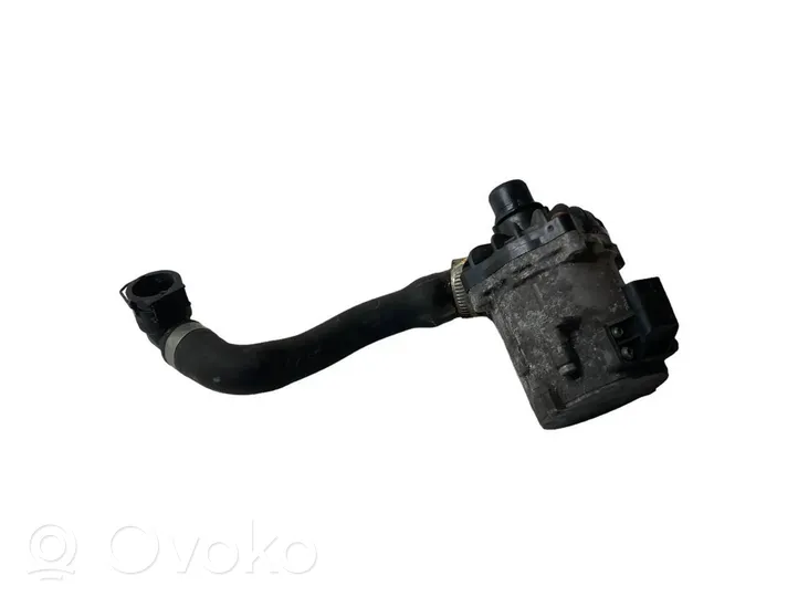 BMW X5 F15 Pompe à eau de liquide de refroidissement 7566335