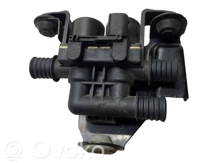 Valvola Controllo Liquido Raffreddamento Per BMW X5 X6 E53 E70 F15 - 3.0L 4.4L 4.8L 2003-2019