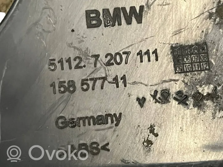 BMW 5 F10 F11 Galinis laikiklis bamperio 7207111