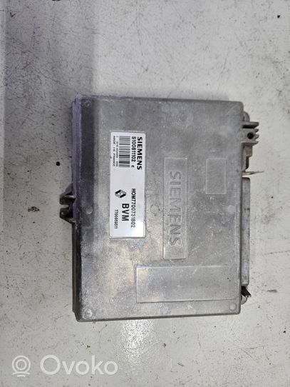 Renault 19 Sterownik / Moduł ECU S100811102