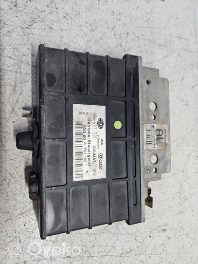 Volkswagen PASSAT B3 Module de contrôle de boîte de vitesses ECU 096927731