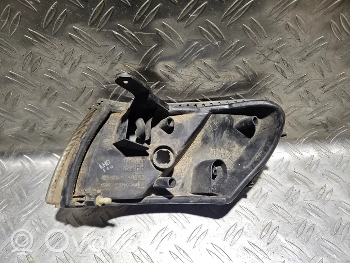 Toyota Corolla E100 Indicatore di direzione anteriore 12387