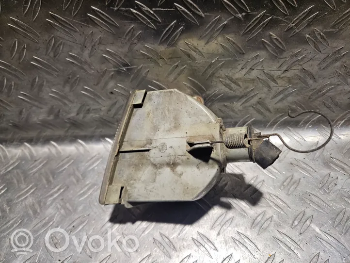 Seat Ibiza I (021A) Indicatore di direzione anteriore 6R01445