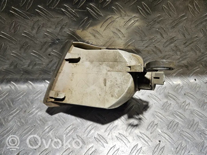 Ford Escort Indicatore di direzione anteriore 92AG13368AA