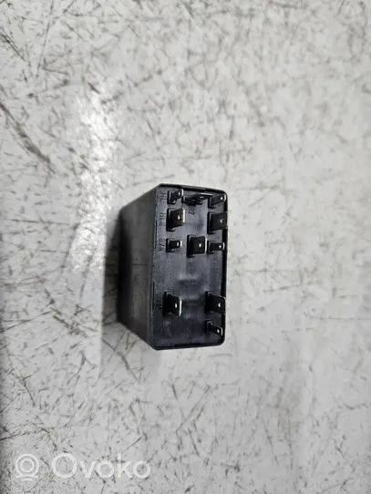 Audi 80 90 S2 B4 Other relay 4A0919579C