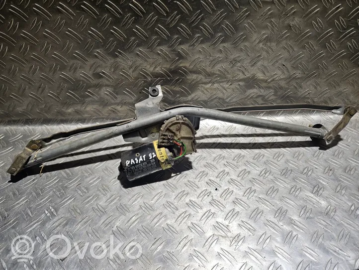 Volkswagen PASSAT B3 Mechanizm i silniczek wycieraczek szyby przedniej / czołowej 0390241108CHP