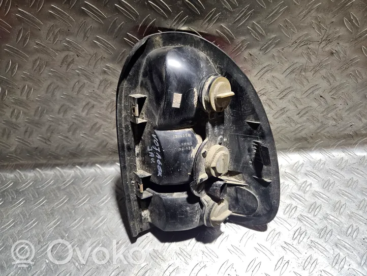 Chrysler Voyager Luci posteriori 4576363